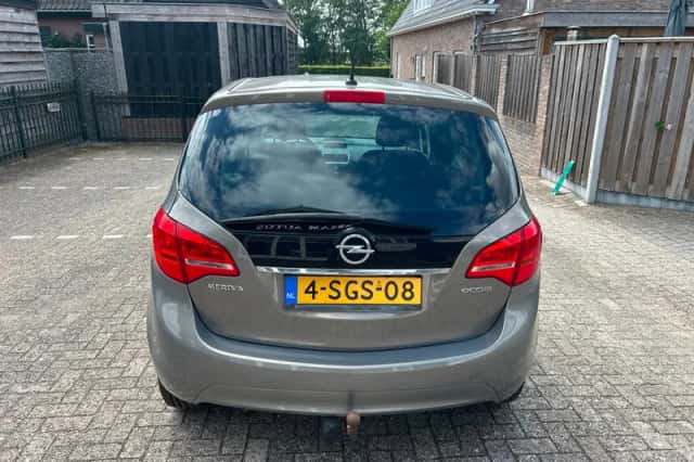 Opel Meriva (2013) thumbnail 5
