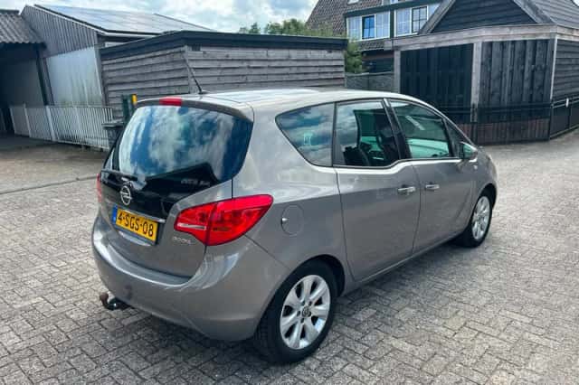 Opel Meriva (2013) thumbnail 6