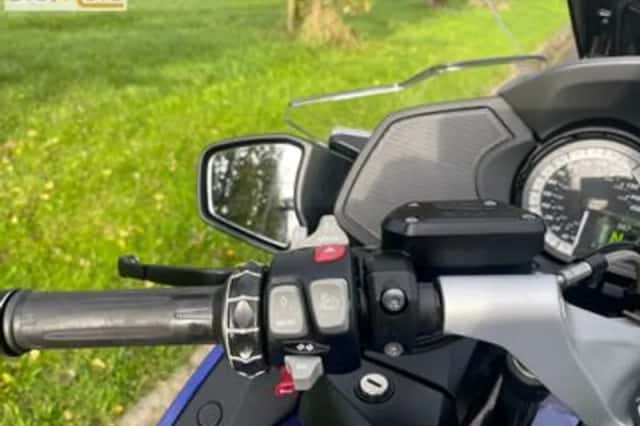 BMW R (2015) thumbnail 2