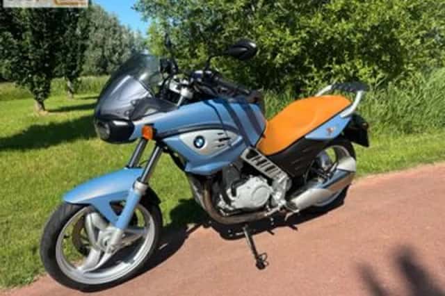 BMW F (2002) thumbnail 3