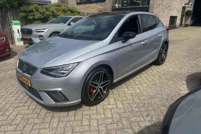 SEAT Ibiza (2020) thumbnail 2
