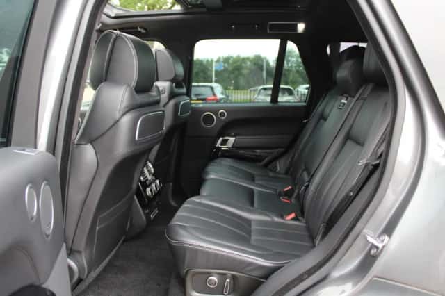 Land Rover Range Rover (2017) thumbnail 11