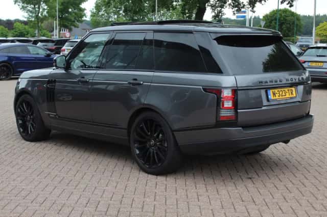 Land Rover Range Rover (2017) thumbnail 3