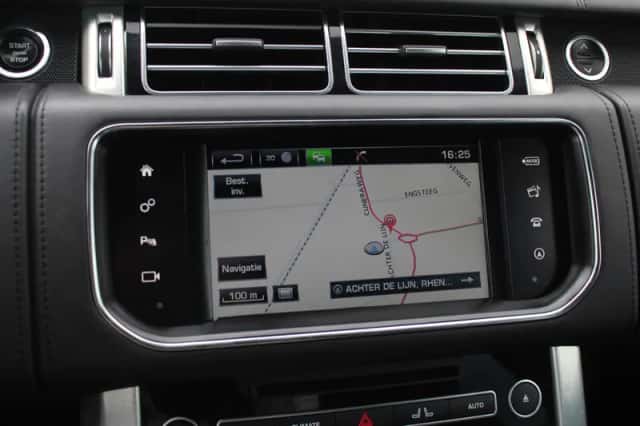 Land Rover Range Rover (2017) thumbnail 23