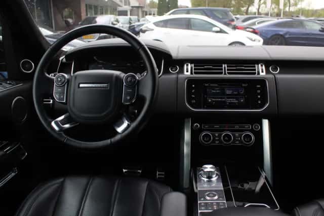 Land Rover Range Rover (2017) thumbnail 9