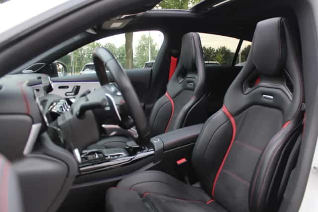 Mercedes-Benz CLA-Klasse (2020) thumbnail 4