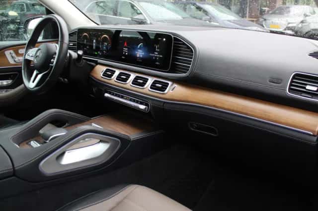 Mercedes-Benz GLE (2020) thumbnail 13