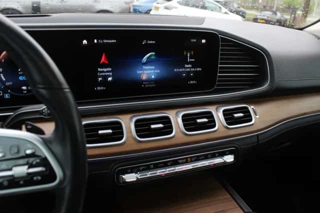 Mercedes-Benz GLE (2020) thumbnail 20