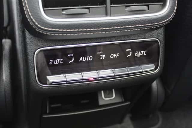 Mercedes-Benz GLE (2020) thumbnail 32