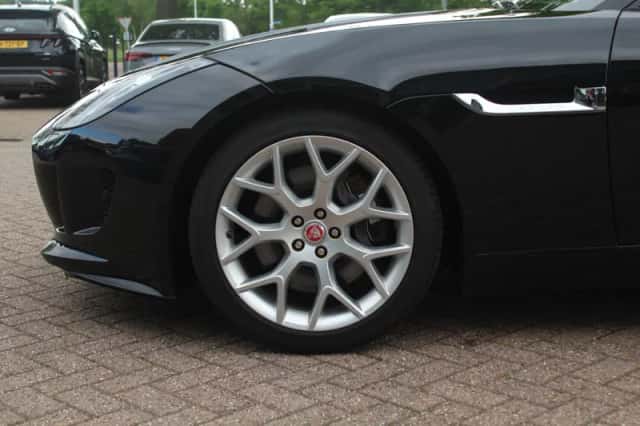 Jaguar F-Type (2017) thumbnail 14