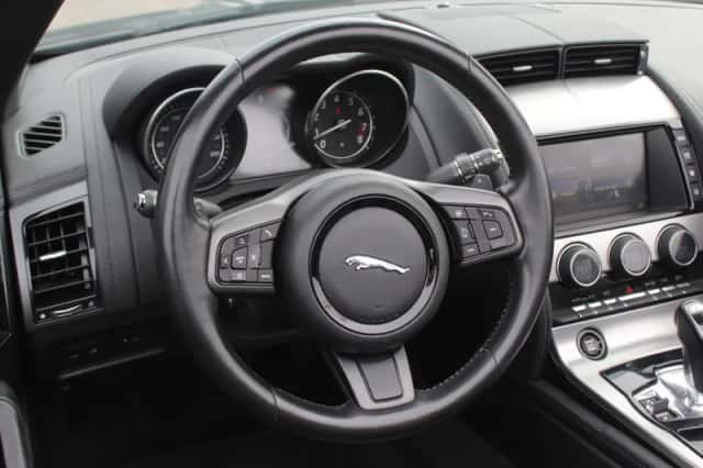 Jaguar F-Type (2017) thumbnail 17