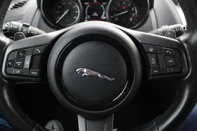 Jaguar F-Type (2017) thumbnail 30