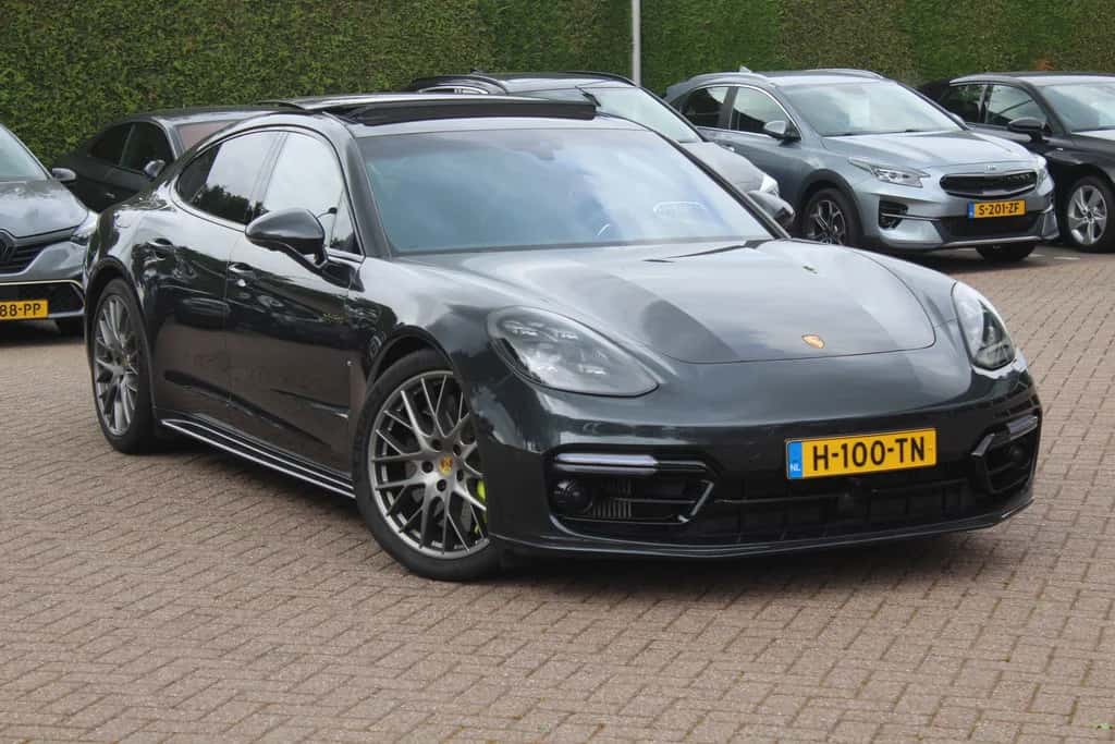 Porsche Panamera (2019) — foto 1