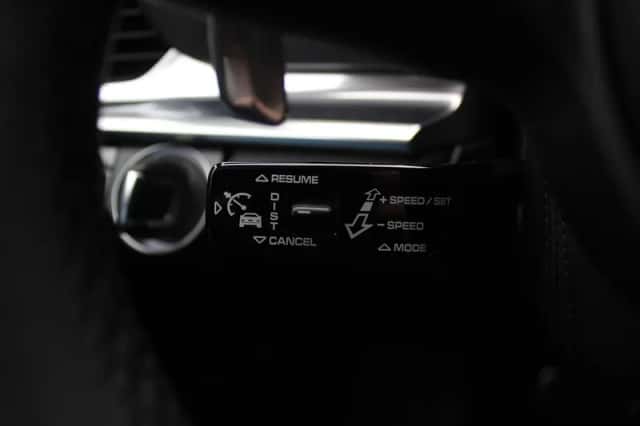 Porsche Panamera (2019) thumbnail 34