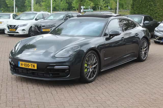 Porsche Panamera (2019) thumbnail 6