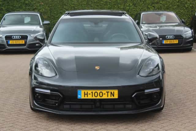 Porsche Panamera (2019) thumbnail 8