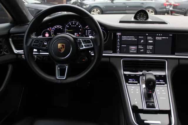 Porsche Panamera (2019) thumbnail 9