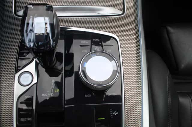 BMW X5 (2019) thumbnail 28