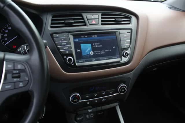 Hyundai i20 (2018) thumbnail 18