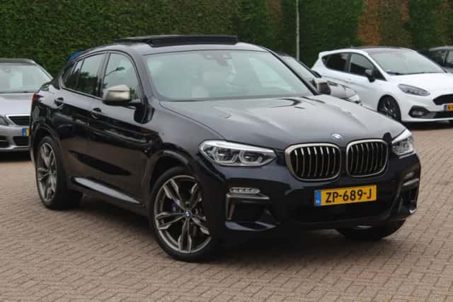 BMW X4 (2019) thumbnail 1
