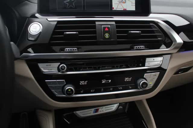 BMW X4 (2019) thumbnail 23