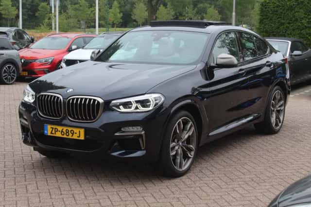 BMW X4 (2019) thumbnail 5
