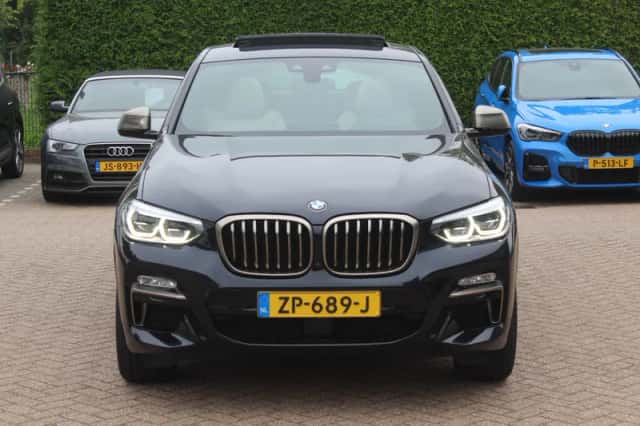 BMW X4 (2019) thumbnail 7