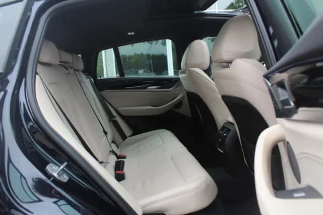 BMW X4 (2019) thumbnail 10