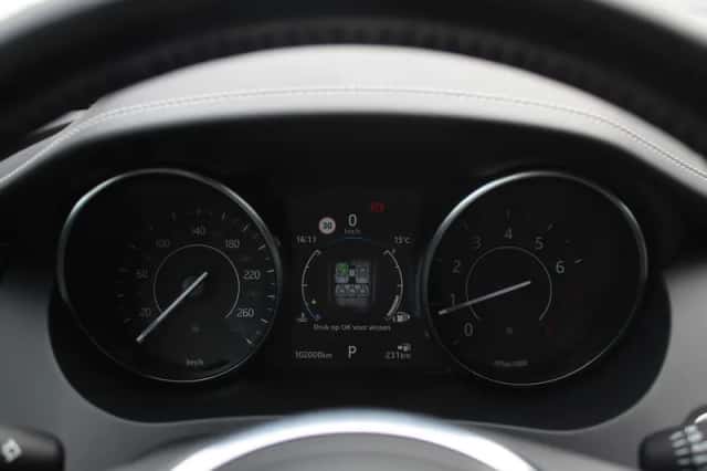 Jaguar E-Pace (2018) thumbnail 18