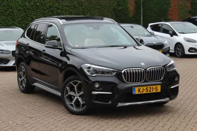 BMW X1 (2016) thumbnail 1