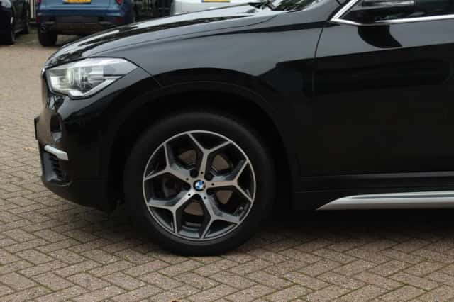 BMW X1 (2016) thumbnail 14