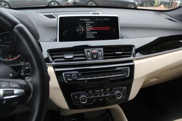BMW X1 (2016) thumbnail 19