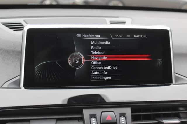 BMW X1 (2016) thumbnail 25