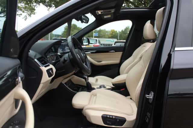 BMW X1 (2016) thumbnail 10