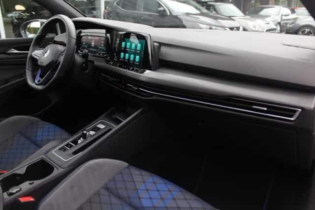 Volkswagen Golf (2022) thumbnail 13