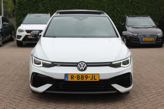Volkswagen Golf (2022) thumbnail 8