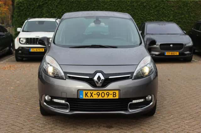 Renault Scénic (2016) thumbnail 8