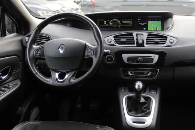 Renault Scénic (2016) thumbnail 9