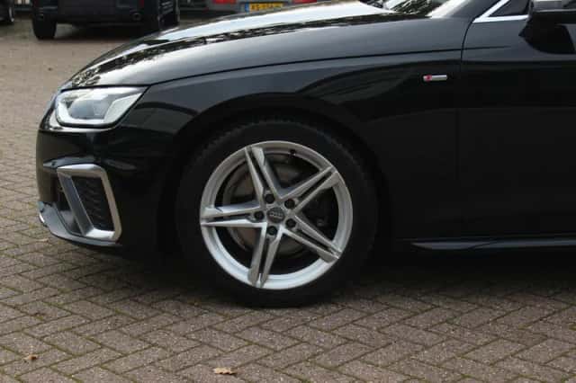 Audi A4 (2020) thumbnail 13