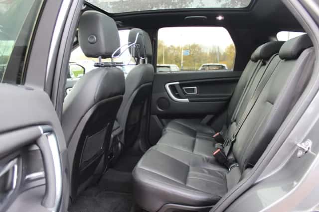 Land Rover Discovery Sport (2017) thumbnail 11