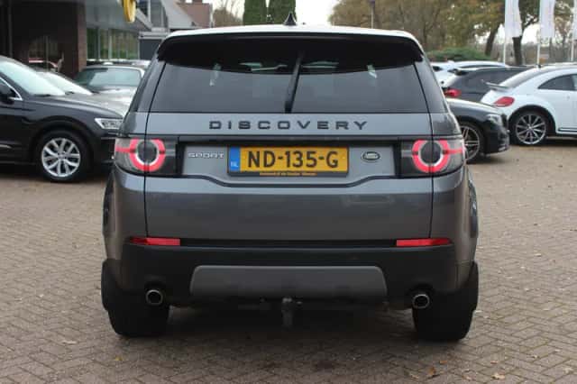 Land Rover Discovery Sport (2017) thumbnail 15
