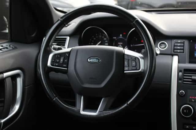Land Rover Discovery Sport (2017) thumbnail 17