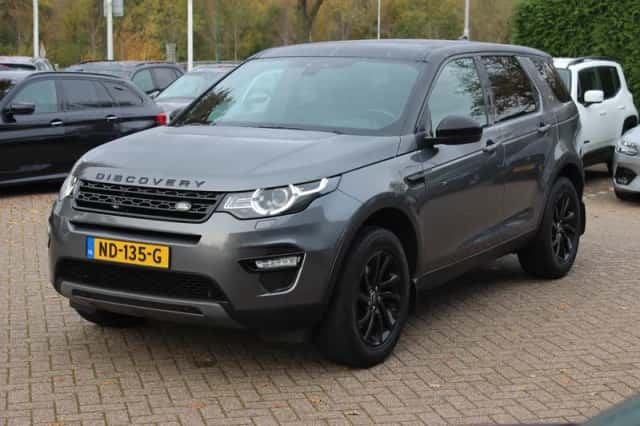 Land Rover Discovery Sport (2017) thumbnail 6