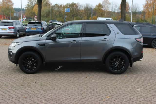 Land Rover Discovery Sport (2017) thumbnail 7