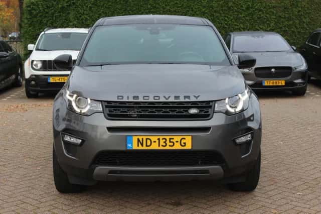 Land Rover Discovery Sport (2017) thumbnail 8