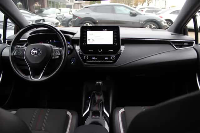 Toyota Corolla (2020) thumbnail 2