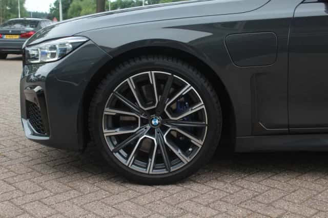 BMW 7-Serie (2019) thumbnail 14