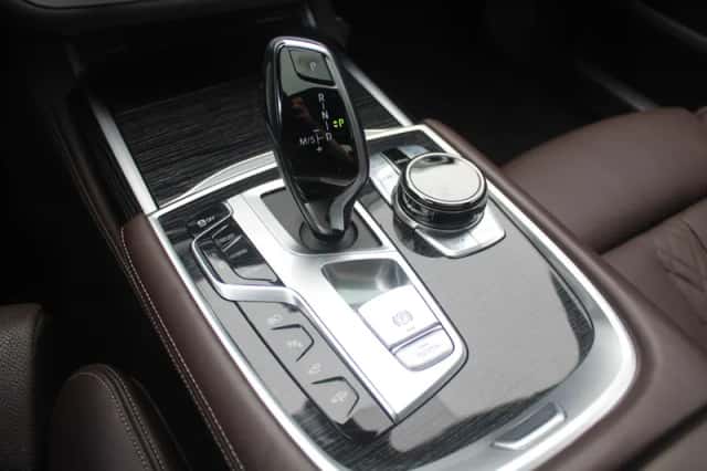 BMW 7-Serie (2019) thumbnail 26