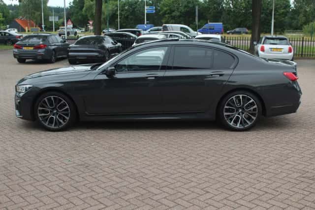 BMW 7-Serie (2019) thumbnail 7