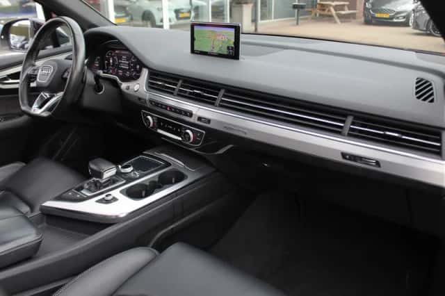 Audi Q7 (2016) thumbnail 13